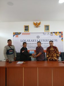Universitas Teknologi Surabaya dan Media Sinergi Tingkatkan Profesionalisme Jurnalis Lewat Pendidikan Hukum