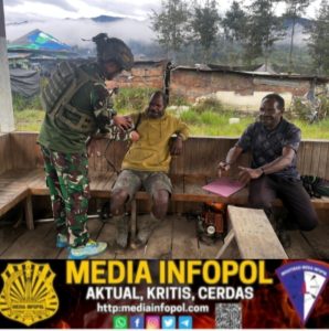 Senyum di Ujung Lembah: Satgas Yonif 700/Wyc Rawat Rindu Warga Eronggobak dengan Kesehatan Gratis