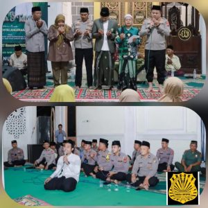 Kapolres Jombang Bersama KH.Nur Hadi  (Mbah Bolong)Mengisi Kegiatan Ceramah dan Tabligh di kecamatan kudu