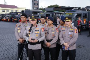 Polri Kerahkan Ratusan Personel Tambahan Untuk Percepatan Mitigasi Bencana di 3 Provinsi Sumatera