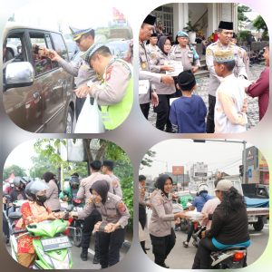 Jumat Berkah Polresta Sidoarjo, Bagikan 3.000 Nasi Kotak untuk Masyarakat