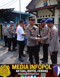 Kapolres Jember Kunjungi Polsek dan Sat Polairud Puger, Tekankan Kewaspadaan di Perairan Samudera Hindia