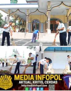 Jelang Ramadan, Masjid Dekat SAE Paswangi Jadi Sasaran Aksi Bersih-bersih Warga Binaan
