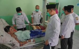 Sekda Bengkulu Sidak RSUD dr. M. Yunus, Soroti Kepadatan Layanan dan Kebersihan