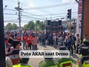 AKAR Turun Jalan, Desak Usut Tuntas Dugaan Kecurangan Perangkat Desa Kediri