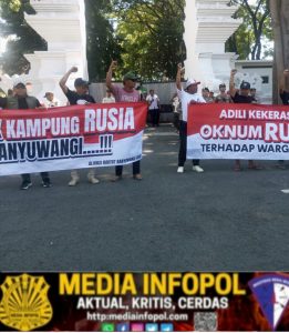 Aksi Demo Lembaga  ARB Tuntut Keadilan di Pendopo Blambangan.