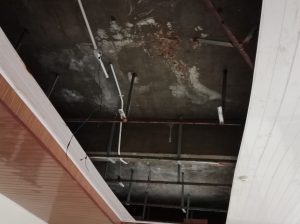 Gedung DPRD Musi Rawas Memprihatinkan.Plafon Jebol, Sarang Burung Berserak Aset Daerah Terabaikan.