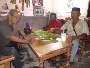 Malam 1 Muharram 1448 H, Trio Duda Gelar Tradisi Buka Tumpeng di Warung Kopi Gendut