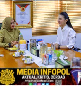 Jelajahi Banyuwangi, Raline Shah Kagumi Tata Kelola Pemerintahan Bupati Ipuk