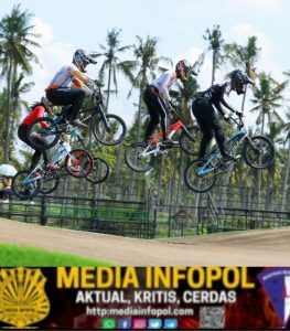 Ratusan Pembalap Berbagai Daerah dan Mancanegara ke Banyuwangi, BMX Supercross Geliatkan Ekonomi Warga Lokal