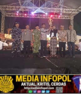 Lestarikan Tradisi, Danramil Tegaldlimo Hadiri Resepsi Delima Culture Roots dan Pagelaran Wayang Kulit
