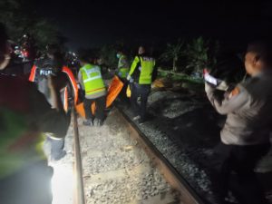 Pria 70 Tahun Tewas Tertabrak KA Jayabaya di Baureno, Sempat Minta Makan di Warung