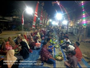 Barik’an Dusun Kampung Desa Pucung Semarak, 30 Tumpeng dan Kambing Guling Warnai HUT ke-81 Kemerdekaan RI