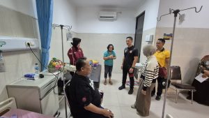 Kapolres Kediri Kota Visite Tiga Personel yang Sakit, Berikan Dukungan dan Semangat untuk Pulih