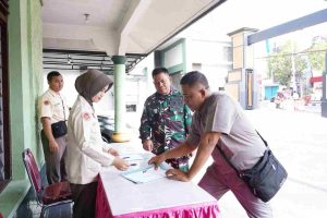 Tingkatkan Kesadaran Pola Hidup Sehat, Anggota Kodim 0808/Blitar Ikuti Penyuluhan Kesehatan Jantung