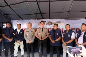 Polda Jatim dan Tim Gabungan Lakukan Penindakan dan Penegakan Hukum Narkoba di Jalan Kunti Surabaya