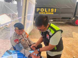 Polres Mojokerto Cek Kesehatan, Dukung Fisik Prima Personel Brimob Siaga Karhutla Gunung Arjuno – Welirang