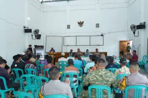 Cegah Gangguan Kamtibmas Sejak Dini, Kapolres Kediri Ajak warga Desa Sekoto  kumpul Bersama