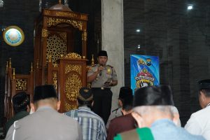Suling,  Kapolres Kediri Ajak Warga Aktifkan Kembali Satkamling