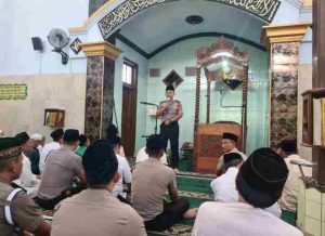 Lewat Jumat Keliling, Kapolres Kediri Kota Ajak Warga Tak Mudah Percaya Berita Hoaks